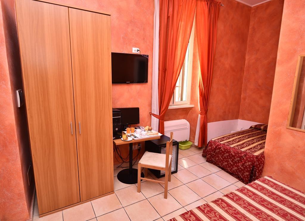Al Centro Storico Di Bed & Breakfast Roma
